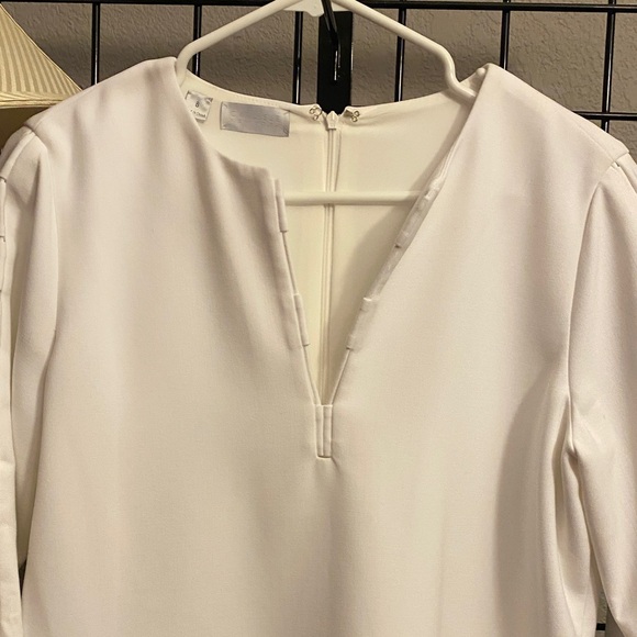 Carlisle Elegant White Blouse - Picture 11 of 11
